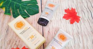 Review về kem chống nắng 3W Clinic xem chốt hạ có nên mua hay không?