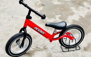 Review xe thăng bằng Ander có tốt không, giá bao nhiêu, mua loại nào?