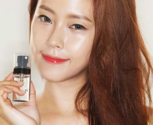 Review xịt khoáng  3CE Fresh Aqua Mist giữ lớp trang điểm lâu trôi