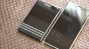 So sánh BlackBerry Passport và Nokia Lumia 830