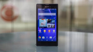 So sánh điện thoại di động HTC Desire 820S và Sony Xperia T3 cuộc đối đầu cân sức