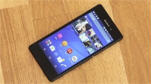 So sánh điện thoại di động HTC Desire 620 và Sony Xperia M4 Aqua