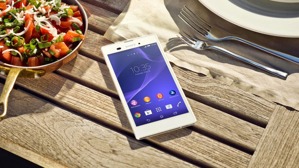 So sánh điện thoại di động HTC One S và Sony Xperia T3 trong tầm giá rẻ