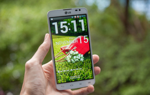 So sánh điện thoại di động LG Optimus G Pro Lite và Sony Xperia E4