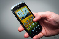 So sánh điện thoại di động Sony Xperia M2 Dual và HTC One S