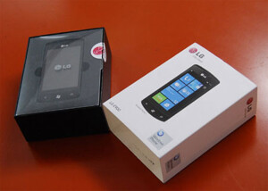 So sánh điện thoại di động Sony Xperia E4 và điện thoại LG Optimus 7 E900