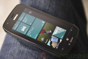 So sánh điện thoại di động Sony Xperia T3 và Lumia 710