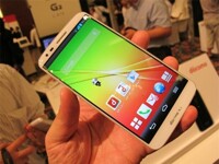 So sánh điện thoại di động Sony Xperia E3 và LG Optimus G E973