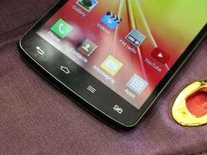 So sánh điện thoại di động Sony Xperia M4 Aqua và LG L80 Dual