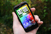 So sánh điện thoại điện thoại giá rẻ HTC Sensation XE và Galaxy Note N7000