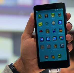So sánh điện thoại Lenovo S860 và HTC Desire SV