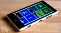 So sánh điện thoại Nokia Lumia 820 và Samsung Galaxy A3