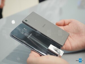 So sánh điện thoại Samsung Galaxy S7 và Sony Xperia Z5