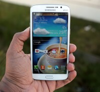 So sánh điện thoại Sony Xperia C C2305 và Samsung Galaxy Grand: kẻ tám lạng người nửa cân