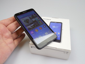 So sánh giá điện thoại HTC Desire 820S và điện thoại Sony Xperia E4