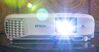 So sánh hai chiếc máy chiếu Epson Home Cinema 880 và 1080