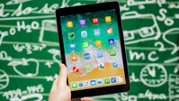 So sánh iPad Pro 9.7 và iPad 2018 về ưu nhược điểm nên mua máy nào