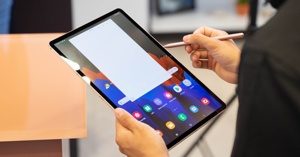 So sánh Samsung Galaxy Tab và iPad – nên mua loại nào?