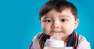 So sánh sữa bột Aptamil và sữa Morinaga