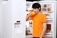 So sánh tủ lạnh Samsung RT-29FARBDP1/SV và Sharp SJ-P405G-BK/SL