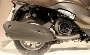 So sánh xe máy SYM Attila V và Yamaha Acruzo