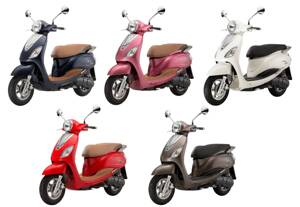 So sánh xe máy  SYM Attila Venus 125 và Yamaha Nozza Grande