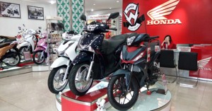 Tại sao giá xe máy Honda tại thành phố Hồ Chí Minh "đắt khét lẹt"? Mua ở đâu rẻ nhất?