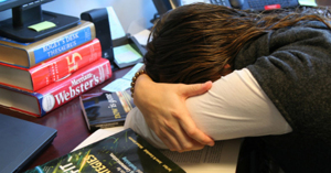 Thay vì ngồi nhồi nhét thì đây chính là cách "hack não" để bạn không bao giờ bị "não cá vàng" nữa