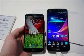 Tìm điểm khác biệt giữa LG G Flex 2 và Sony Xperia Z3