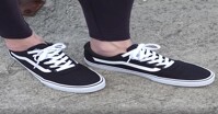 Top 4 đôi giày thể thao nữ màu đen bạn nên có trong tủ đồ