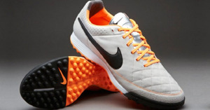 TOP 5 đôi giày bóng đá tốt bạn không nên bỏ qua