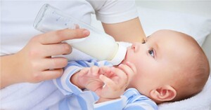 Top 5 sữa non cho trẻ sơ sinh tốt nhất hiện nay