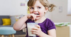 Top 5 sữa tăng cân cho trẻ 9 tuổi giúp con cải thiện được tình trạng nhẹ cân, thấp còi