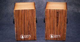 Trống Cajon - Nhạc cụ dễ thương gần gũi với tất cả mọi người