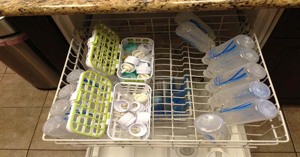 Tư vấn: Có nên rửa bình sữa trẻ em bằng máy rửa bát hay không?