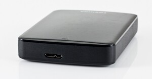 Ưu và nhược điểm của ổ cứng gắn ngoài Toshiba Canvio Basics 2TB