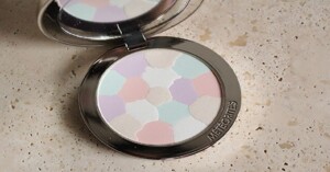 Vì sao phấn phủ Guerlain có giá cao?