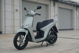 Xe máy điện VinFast Feliz 2025 trình làng, đẹp tựa SH125i, đi tới 262 km/lần sạc