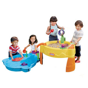 Bàn chơi cát nước có nắp đậy Little Tikes LT-637780