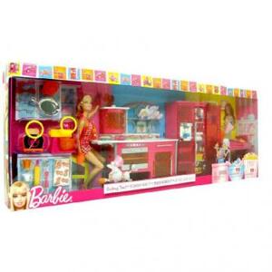 Phòng bếp và búp bê Barbie W2821