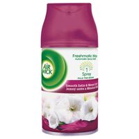 Bình xịt tinh dầu thiên nhiên Air Wick Smooth Satin and Moon Lily 250ml QT016841 - hương hoa ly