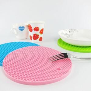 Bộ 2 lót nồi Silicone uốn dẻo vân tổ ong KM-1296