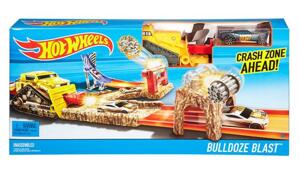 Bộ đồ chơi đường đua siêu tốc Hot Wheels DNR74