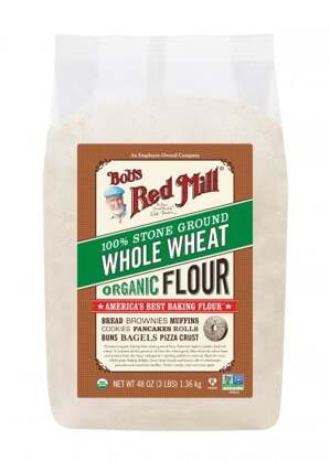 Bột mì nguyên cám hữu cơ Bob's Red Mill 1,36kg