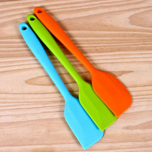 Cây vét bột spatula silicon 21cm