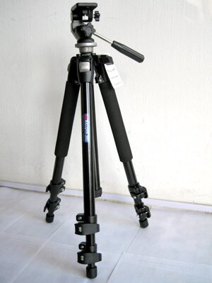 Chân máy ảnh Tripod VICTORY 3038