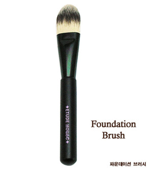 Cọ đánh kem nền Etude House Foundation Brush