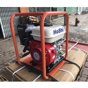 Đầm dùi bơm nước chạy xăng Hoshi (5.5HP)