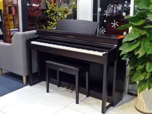 Đàn Piano Yamaha CLP 470 PE