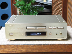 Đầu CD Denon 1650 az